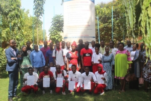 C&Eacute;R&Eacute;MONIE DE REMISE DE BOURSE D'EXCELLENCE