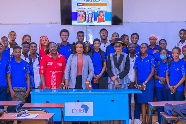 LES JEUDIS DE L'ESUP :MOIS DE LA FEMME PARTAGE D'EXPERIENCE DES ANCIENNES ETUDIANTES DE L'ESUP JEUNESSE